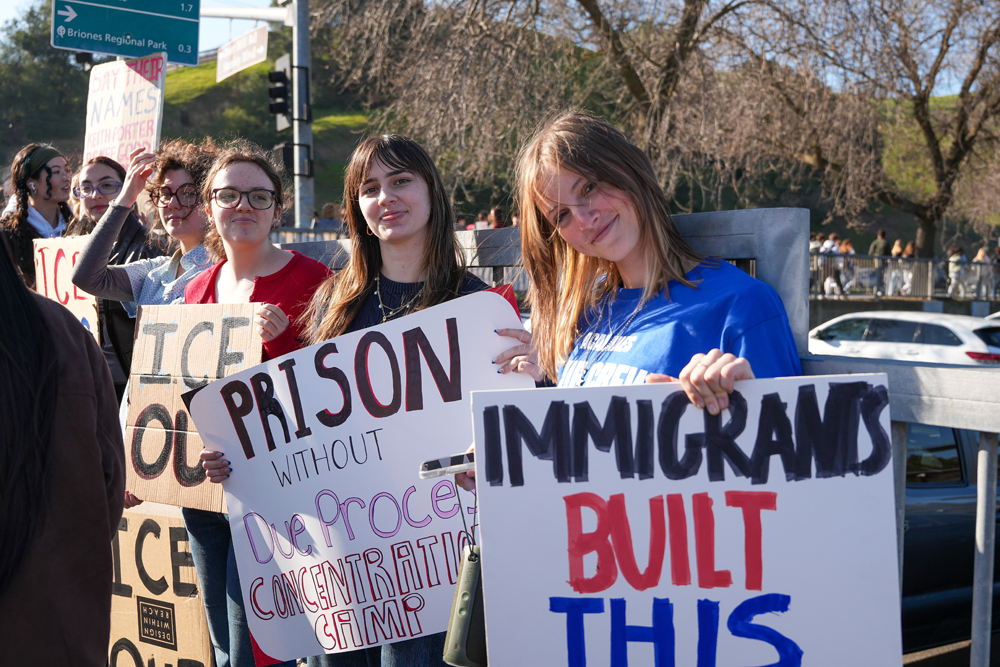 Acalanes High School students protest along the sidewalks surrounding the school parking lot on Feb. 4.